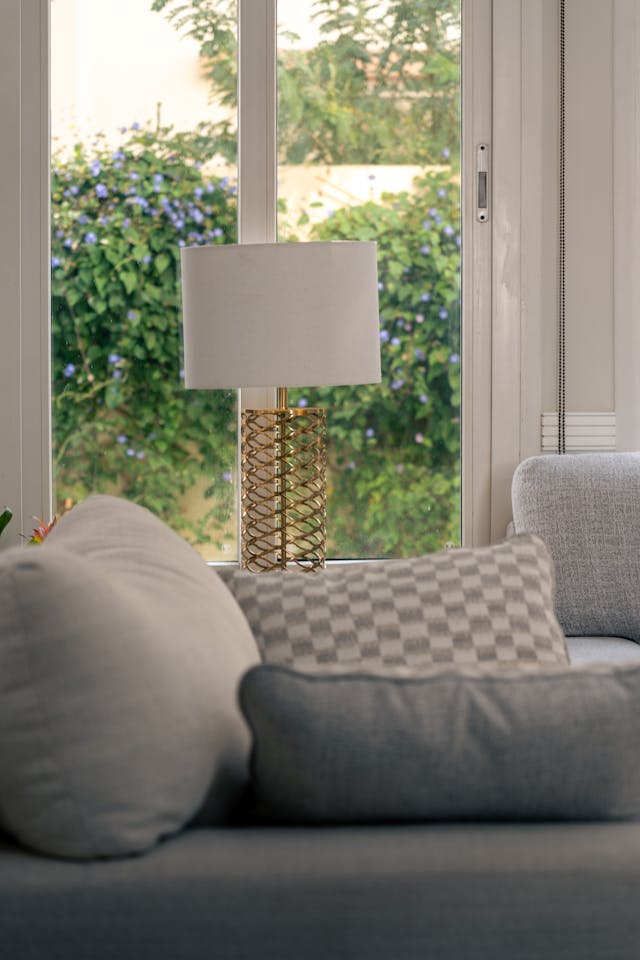 Relaxed neutral home decor