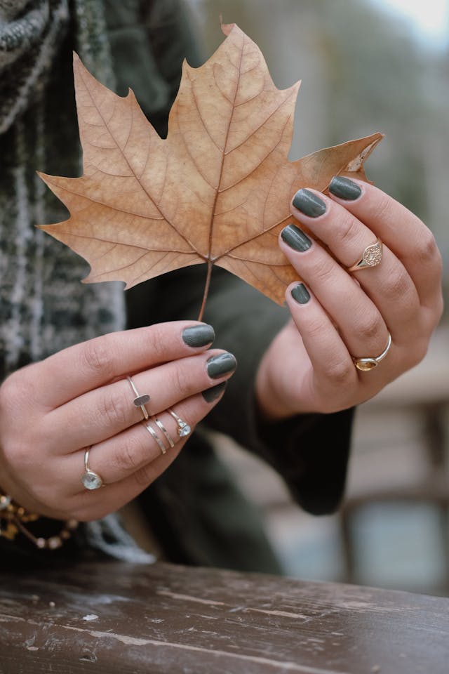 Go Green: Trendy Green Nail Designs to Elevate Your Manicure