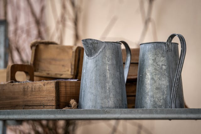 Contemporary farmhouse details